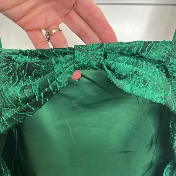 Bright Green Jacquard Midi Dress Pleated Skirt Back Bow Detail. Size Large. NWT. - Picture 13 of 15